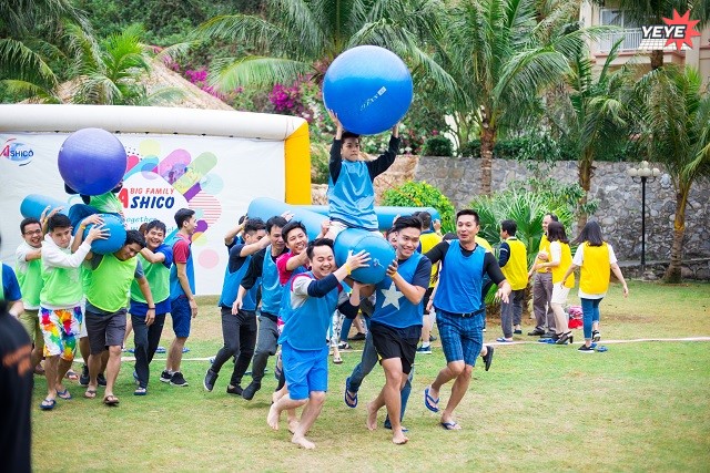 Bùng Nổ Sức Mạnh Tập Thể Kết Nối Thành Công