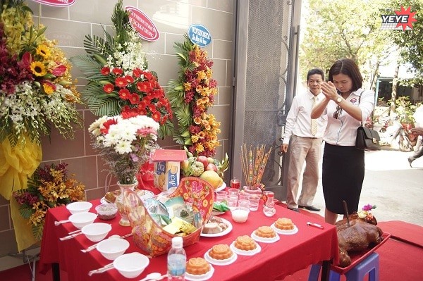 Tổ chức hội thảo Tây Ninh Tổ chức lễ cúng khai trương đầu năm (2)